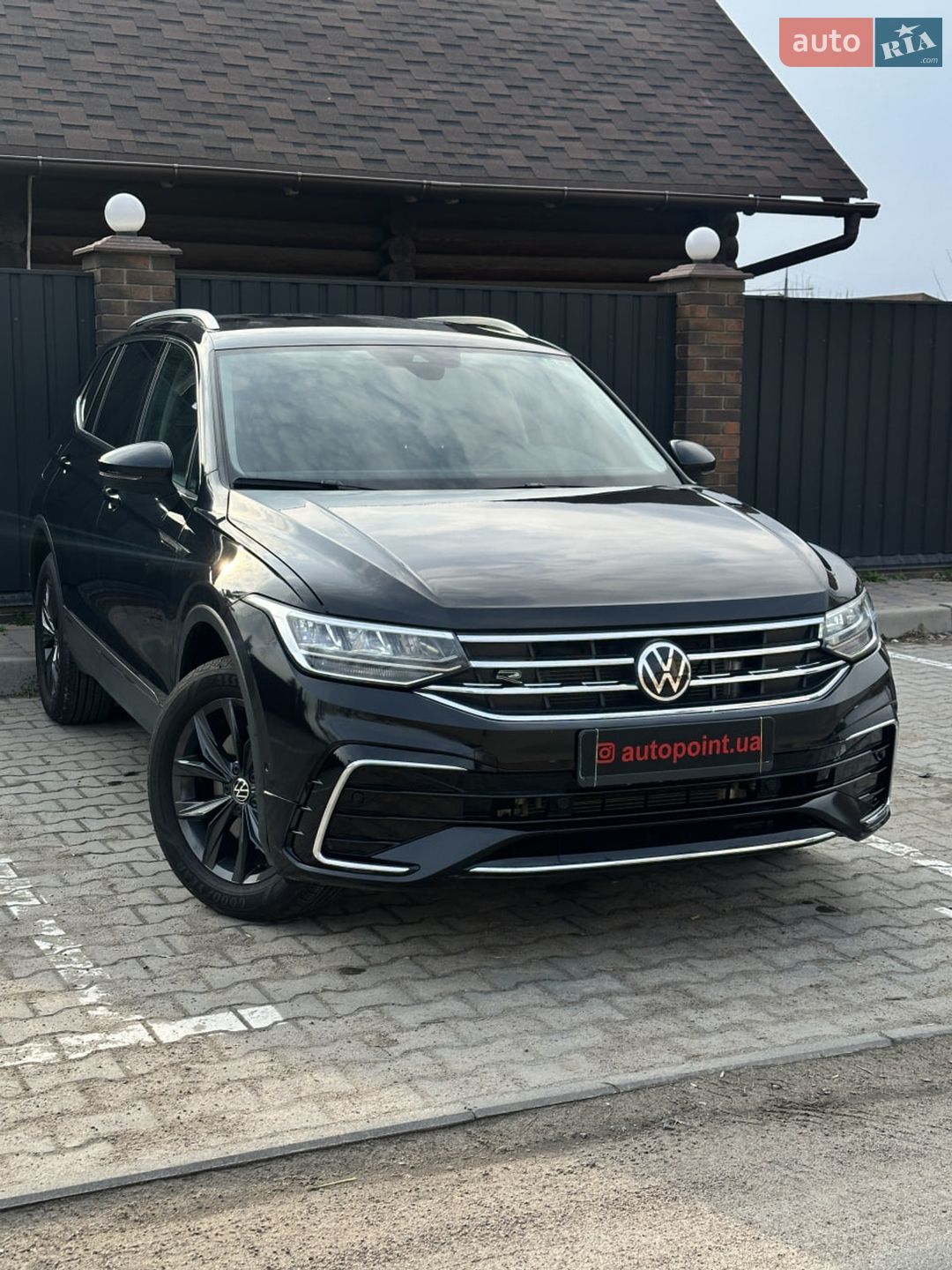 VOLKSWAGEN TIGUAN 2024