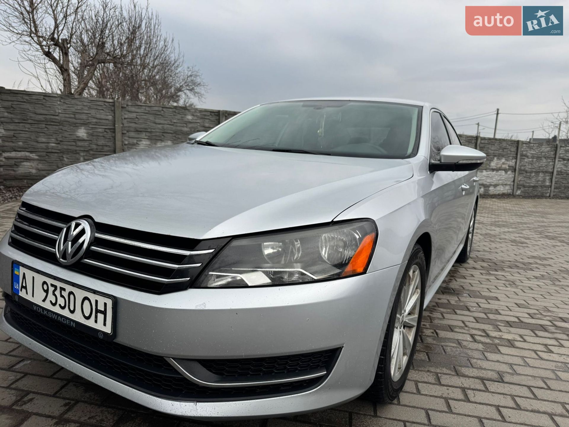 VOLKSWAGEN PASSAT 2012