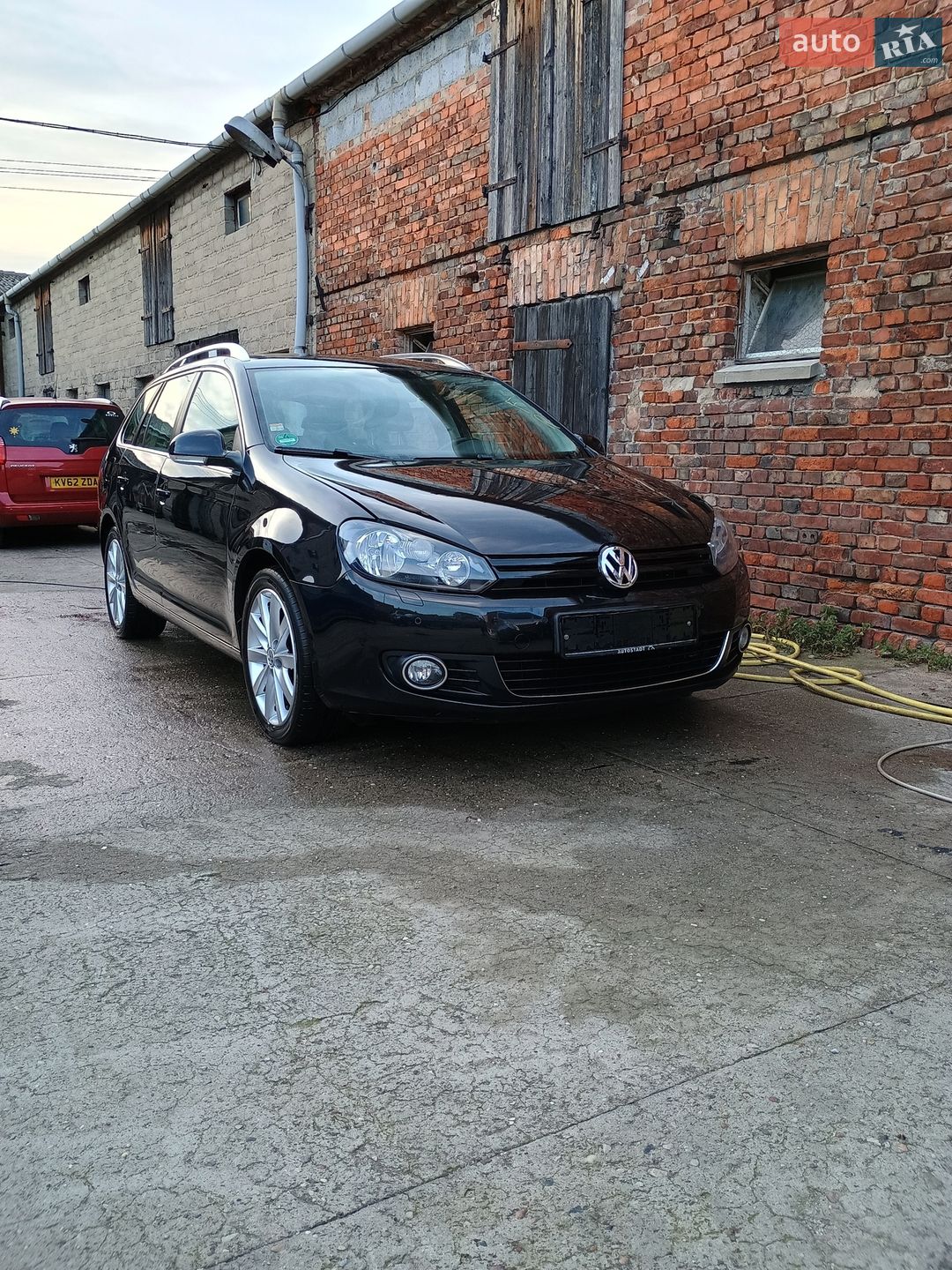 VOLKSWAGEN GOLF 2010
