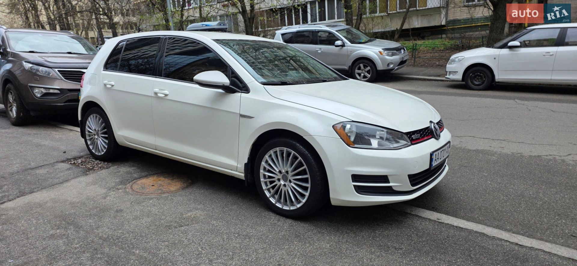 VOLKSWAGEN GOLF 2014