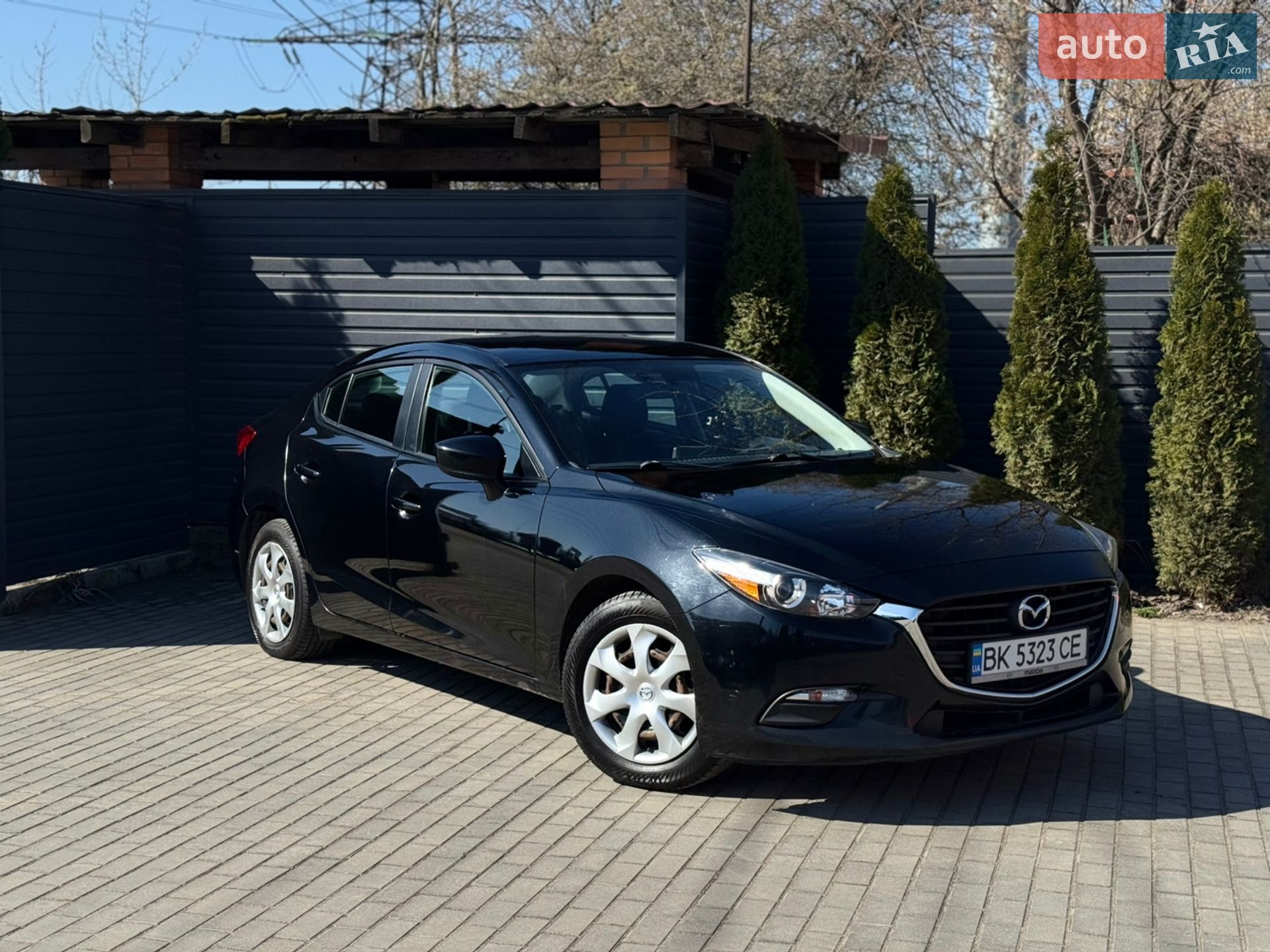 MAZDA 3 2017