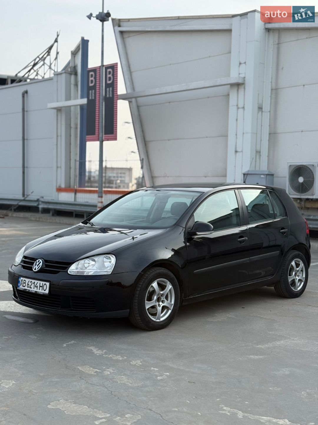 VOLKSWAGEN GOLF 2005