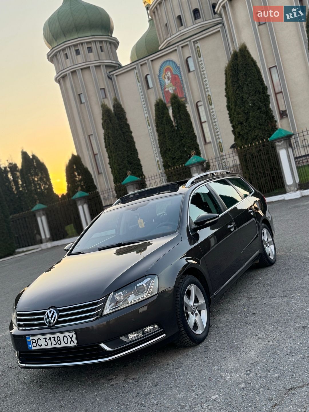 VOLKSWAGEN PASSAT 2012