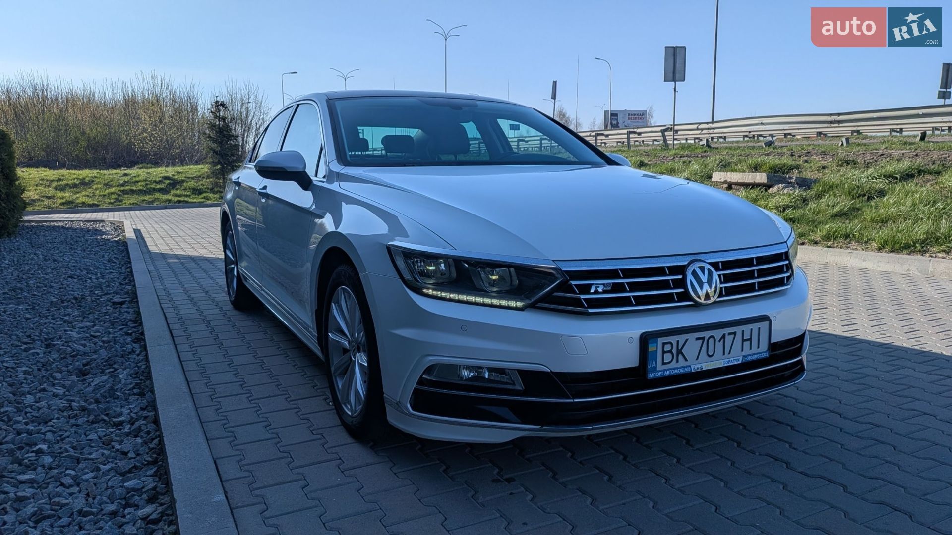 VOLKSWAGEN PASSAT 2015