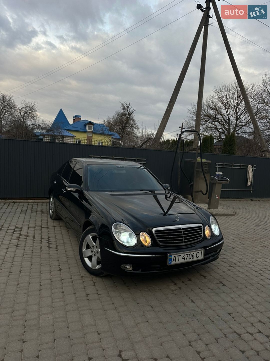 MERCEDES-BENZ E 220 CDI 2004