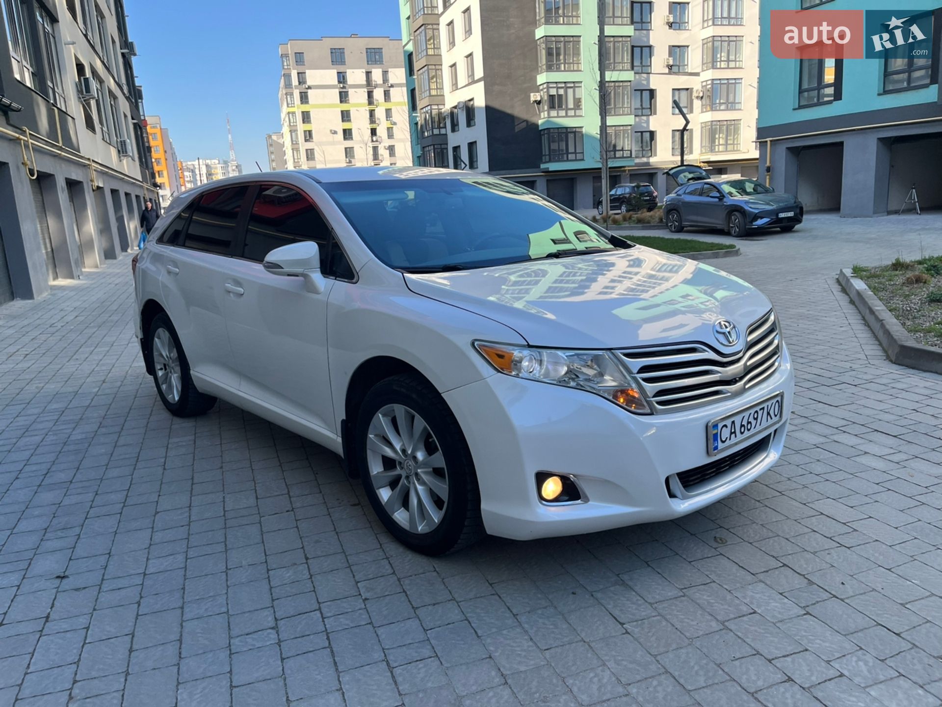 Головне фото звіту автомобіля TOYOTA VENZA 2013