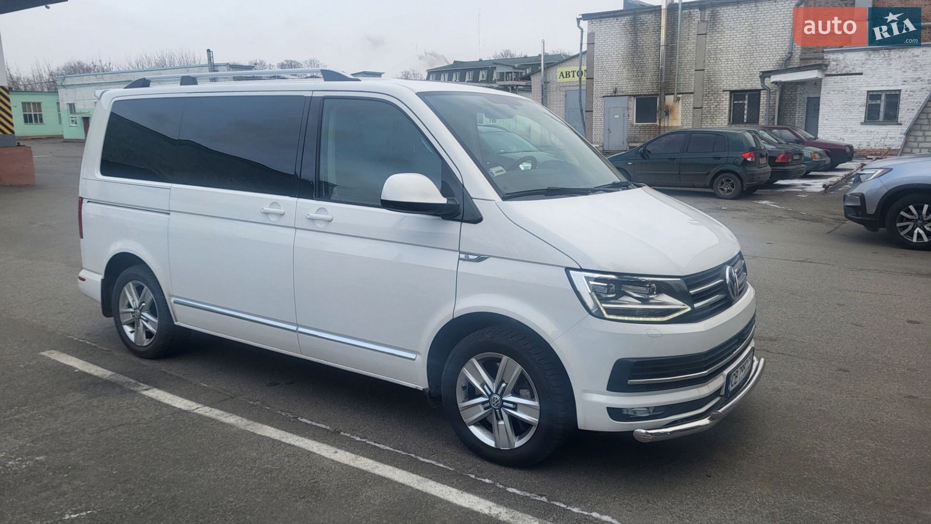 VOLKSWAGEN MULTIVAN 2015