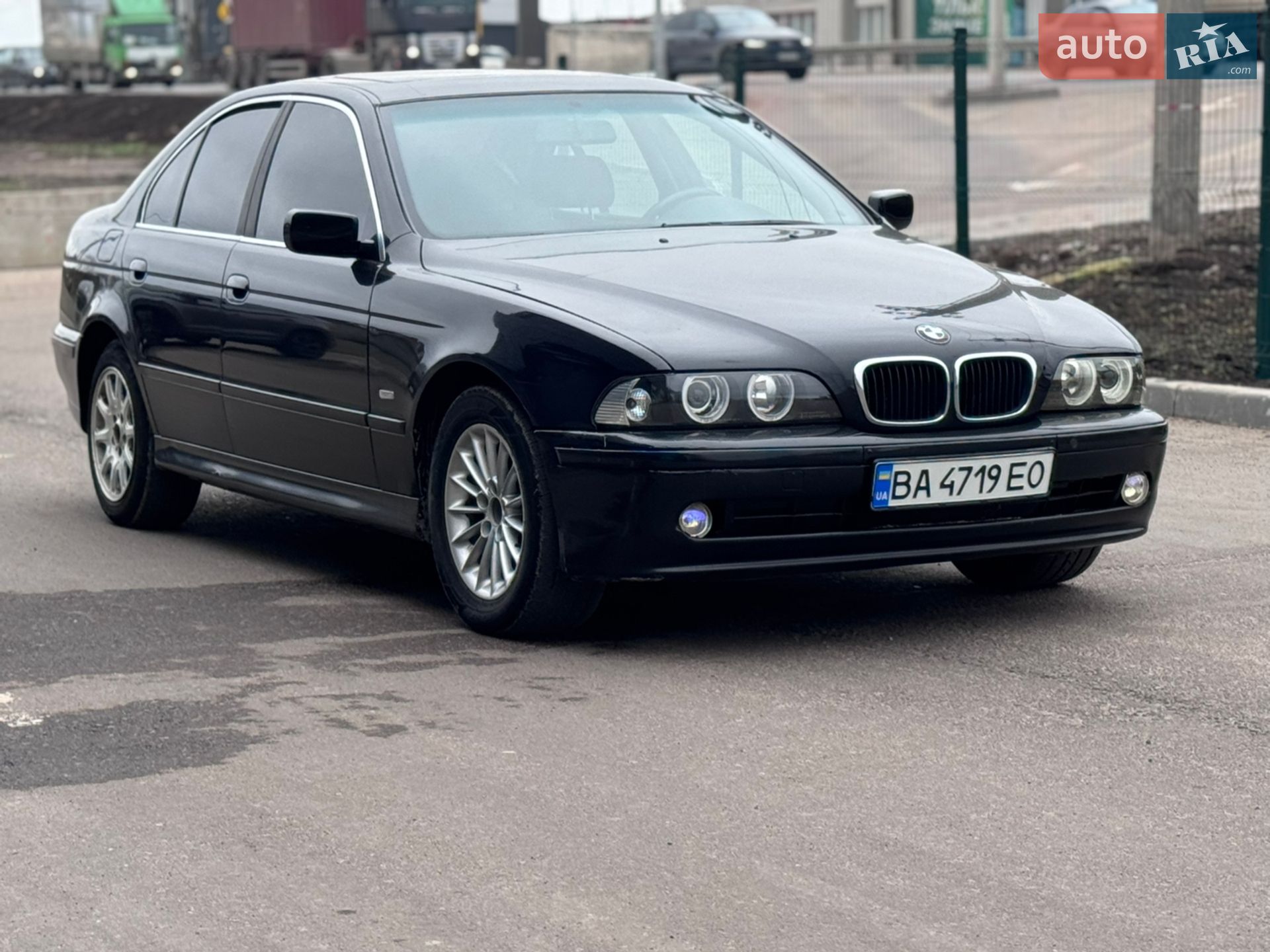 Головне фото звіту автомобіля BMW 520I 2000