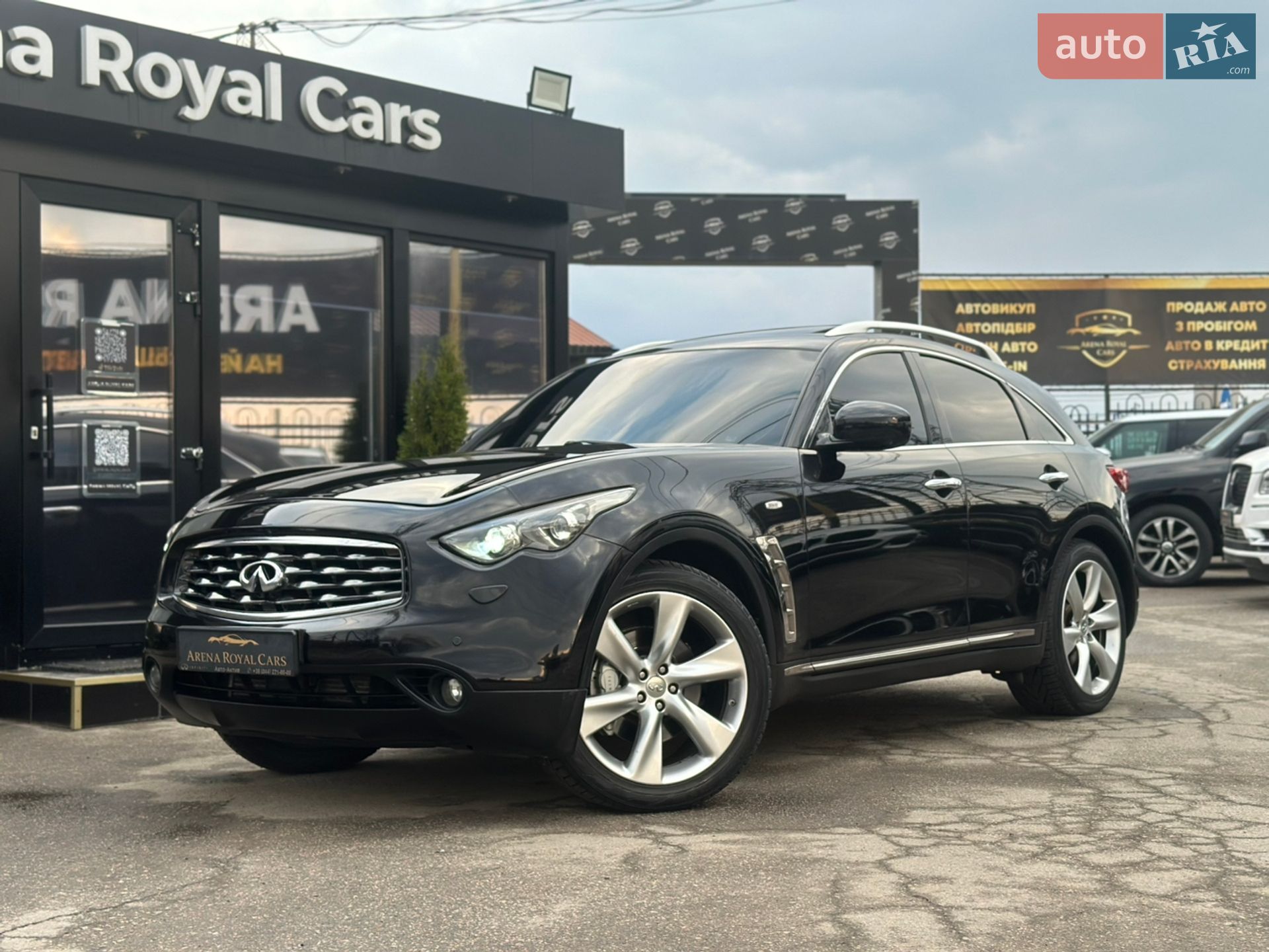 INFINITI FX30D 2011