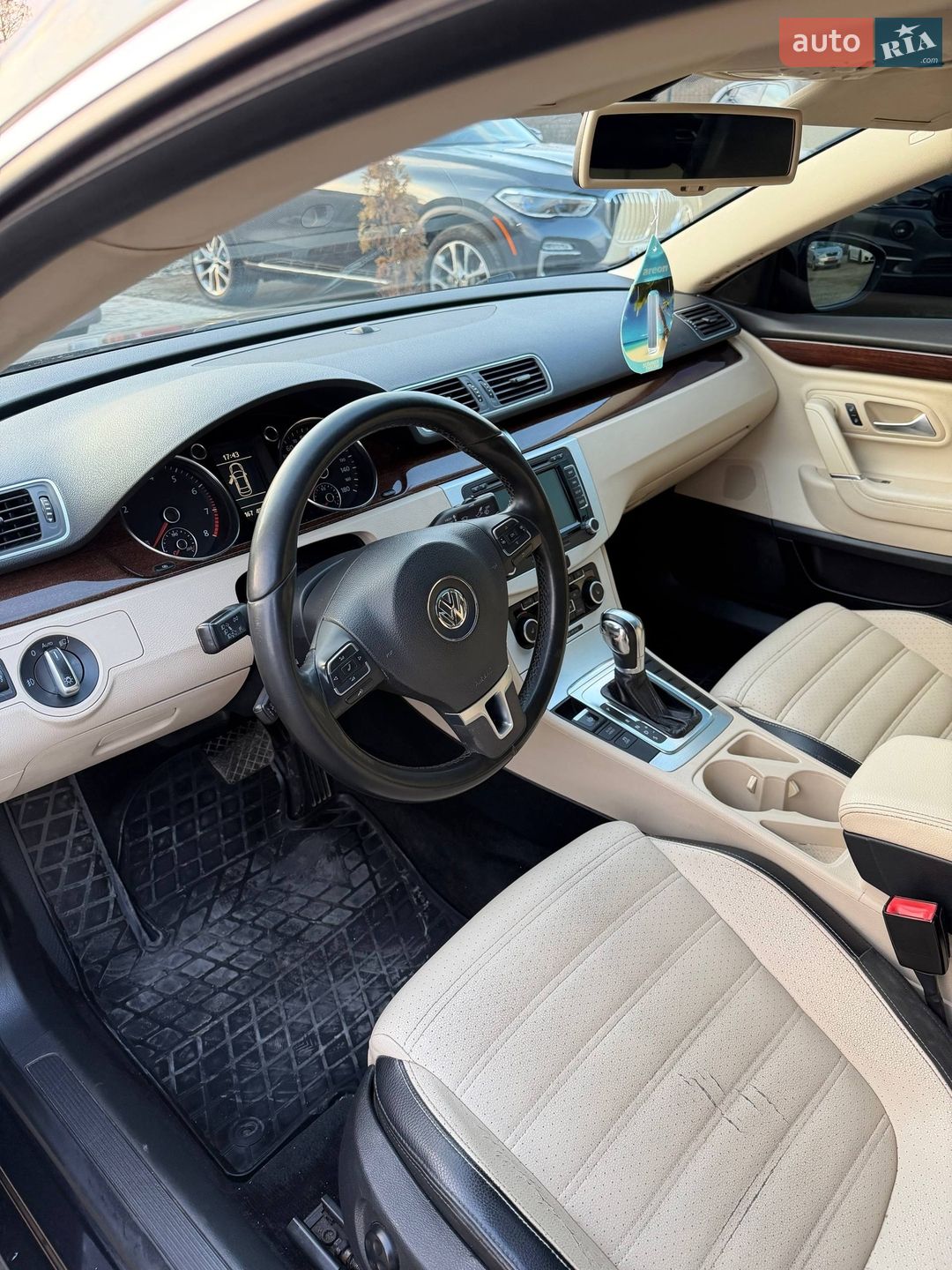 VOLKSWAGEN PASSAT CC 2011
