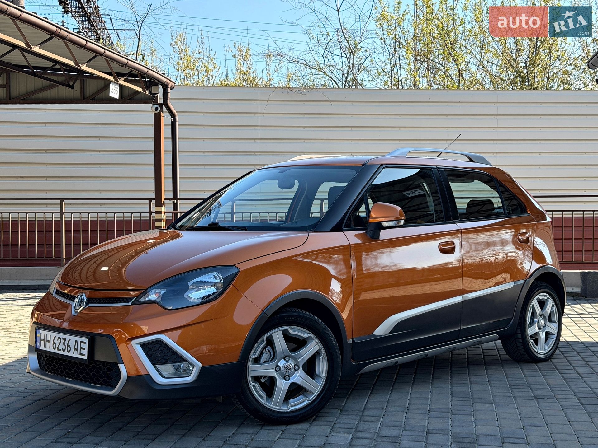 MG 3 CROSS 2013
