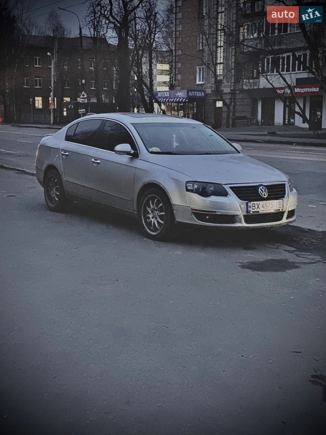 VOLKSWAGEN PASSAT 2010