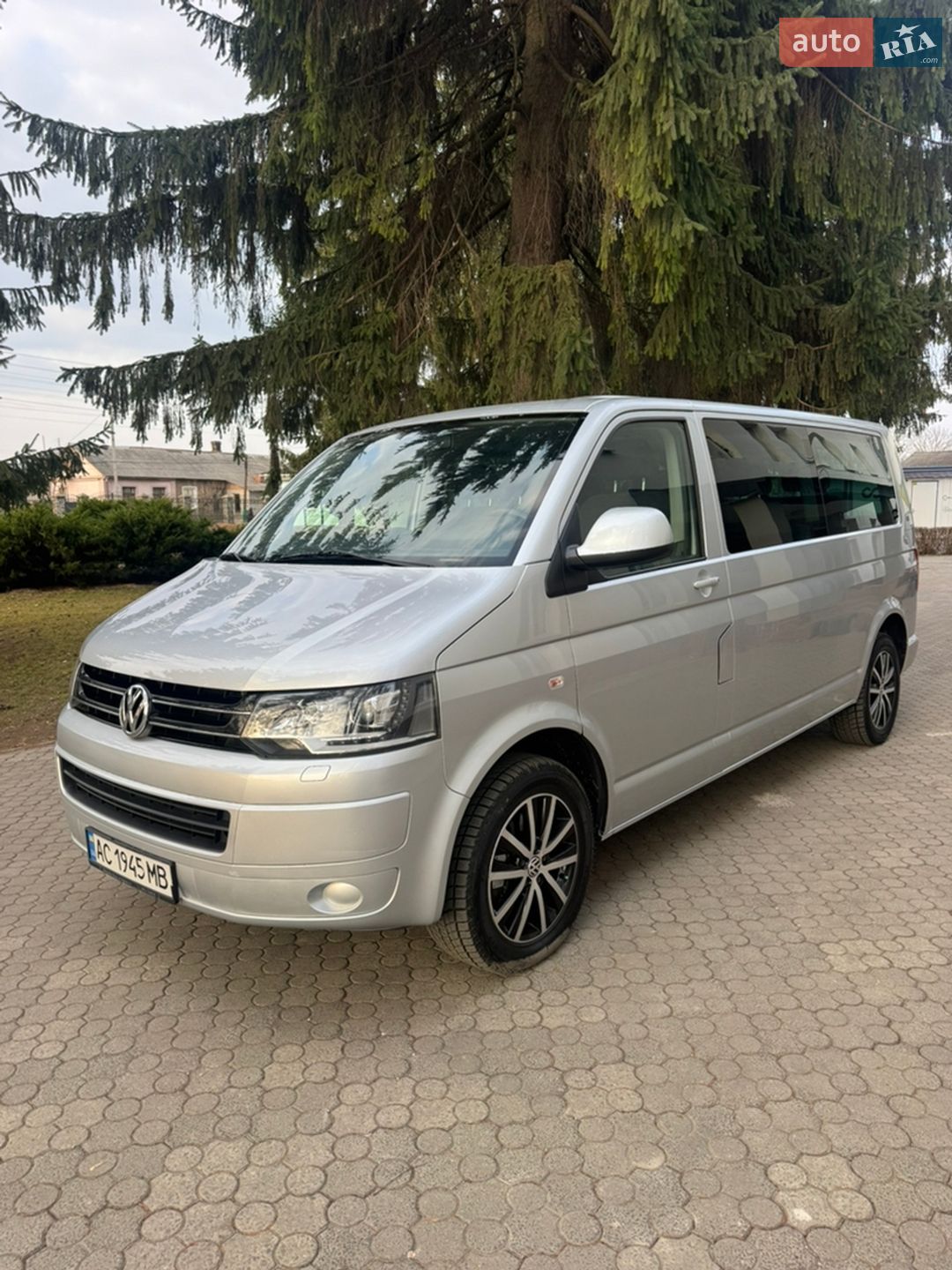 VOLKSWAGEN CARAVELLE 2012
