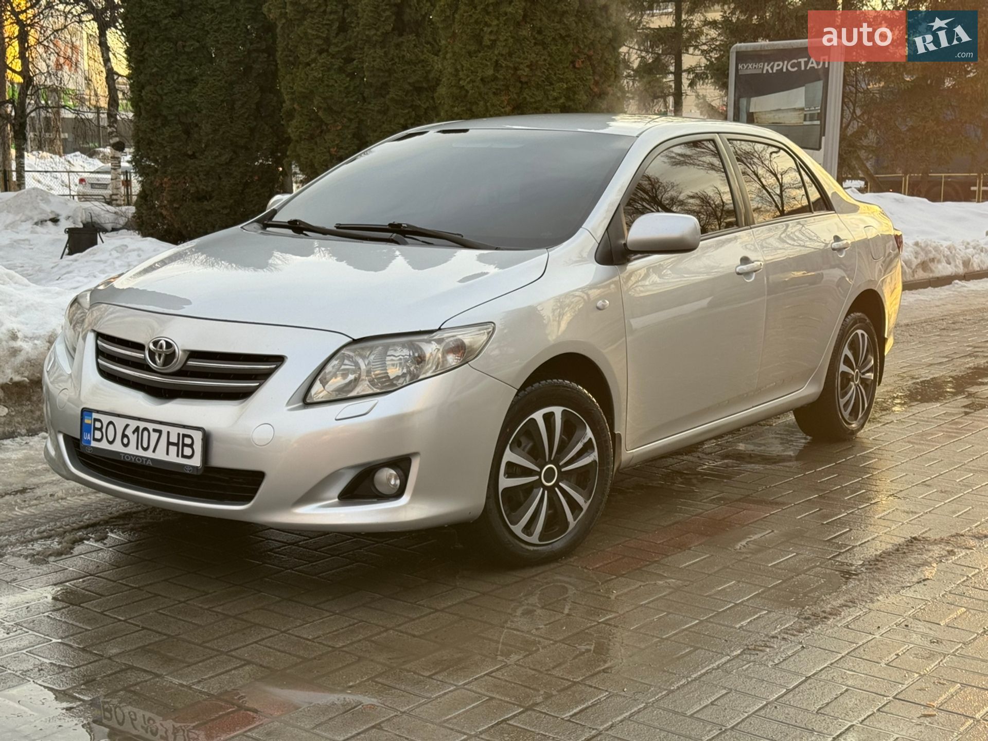 TOYOTA COROLLA