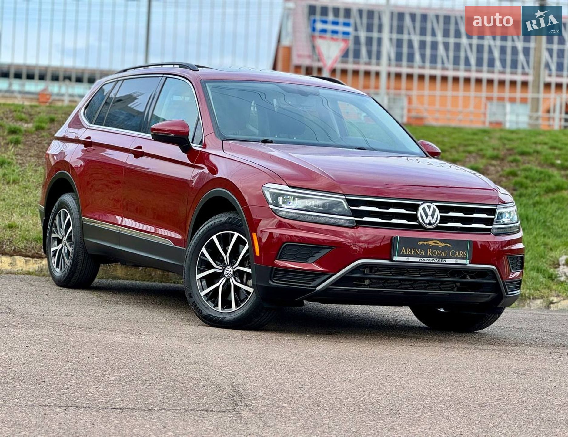 VOLKSWAGEN TIGUAN 2021