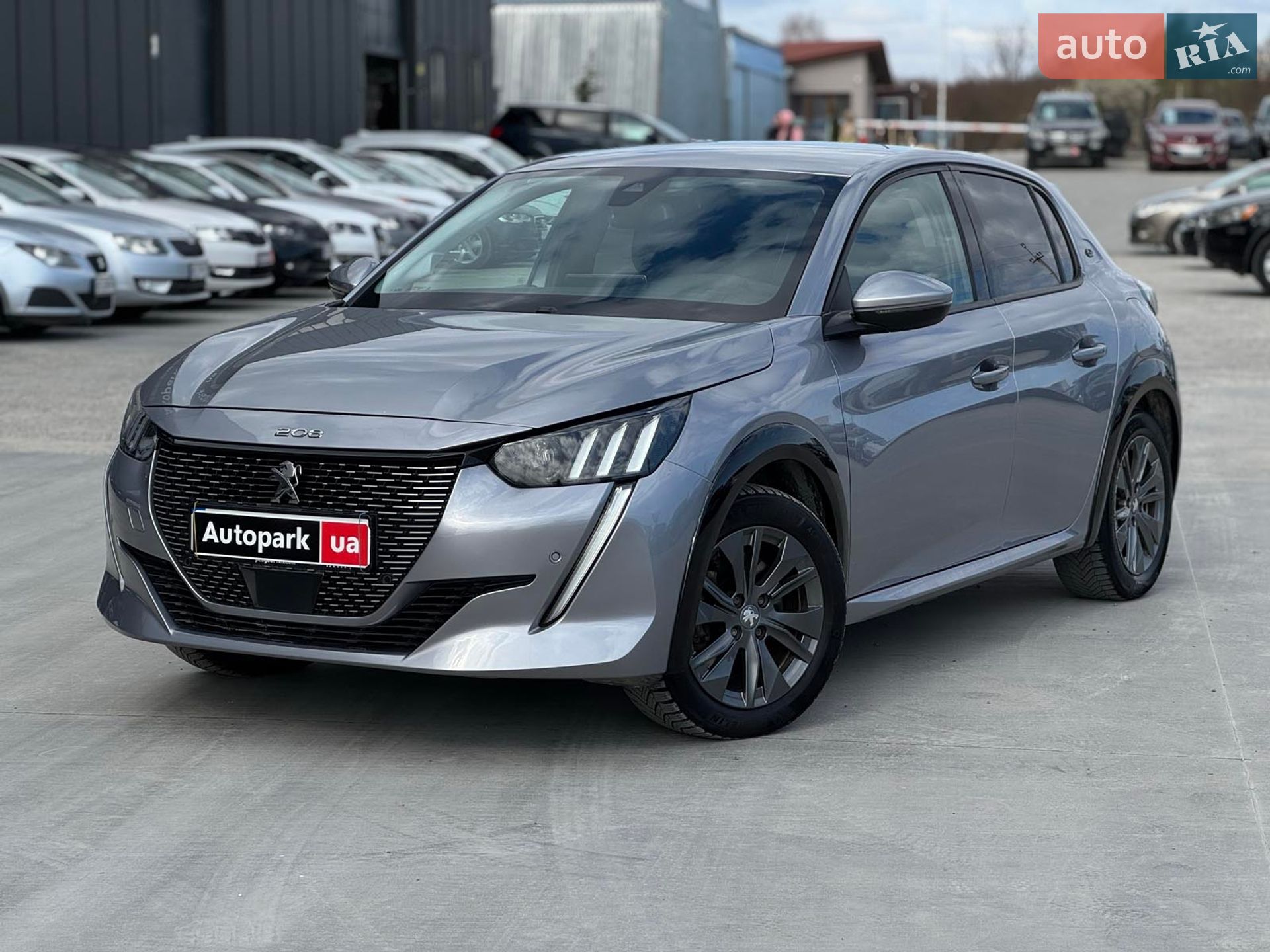 PEUGEOT 208 2019