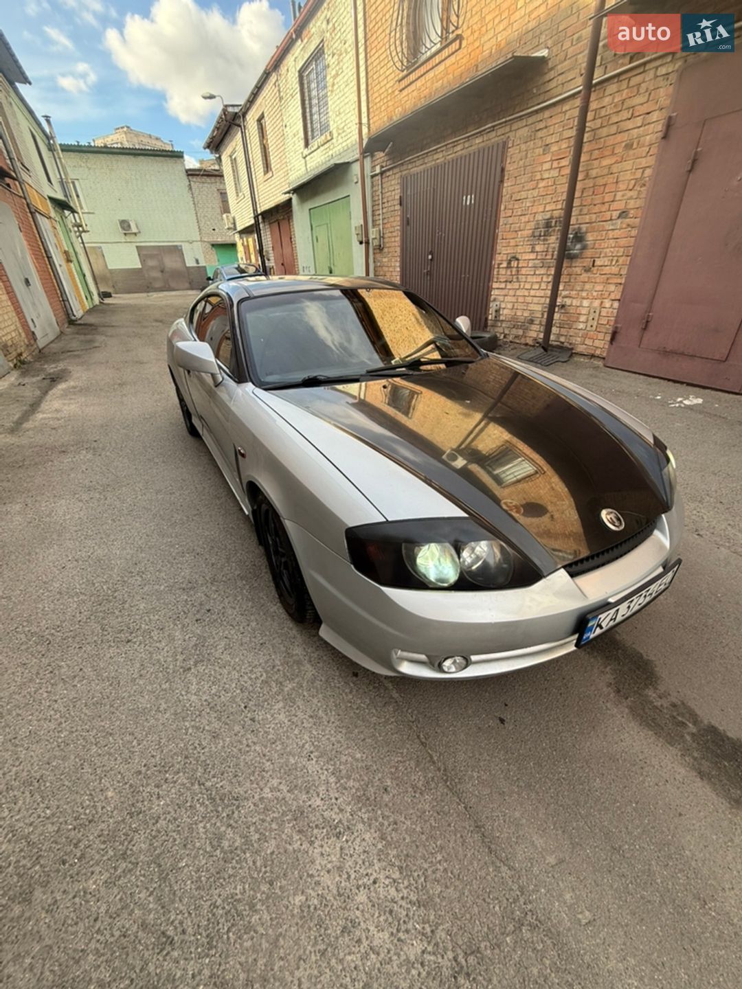 HYUNDAI COUPE 2003