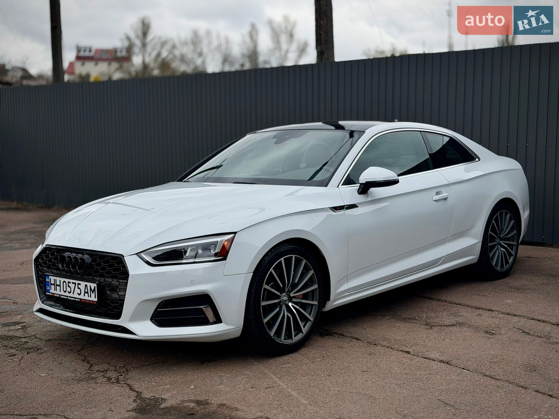 Головне фото звіту автомобіля AUDI A5 2016