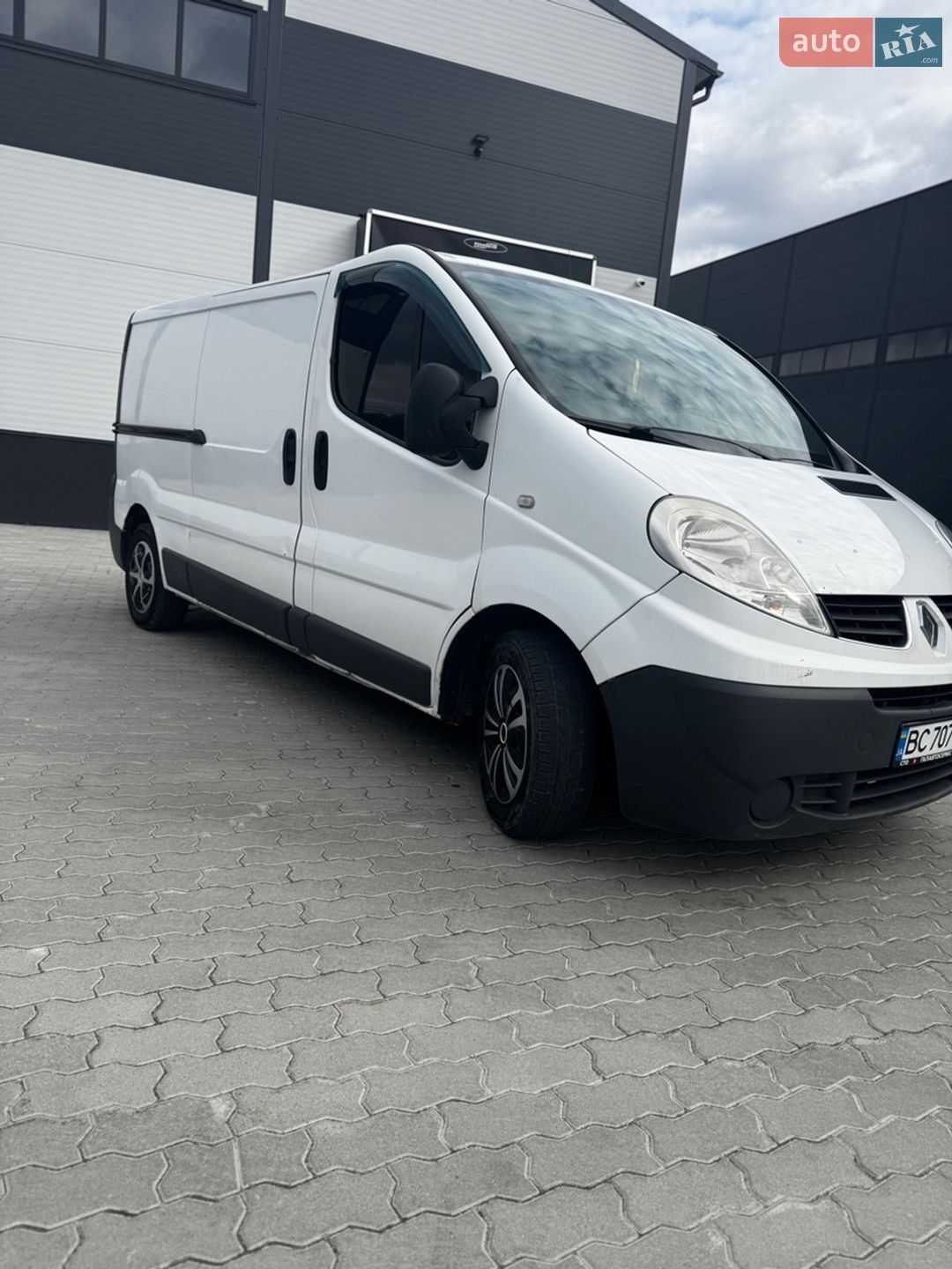 RENAULT TRAFIC 2008
