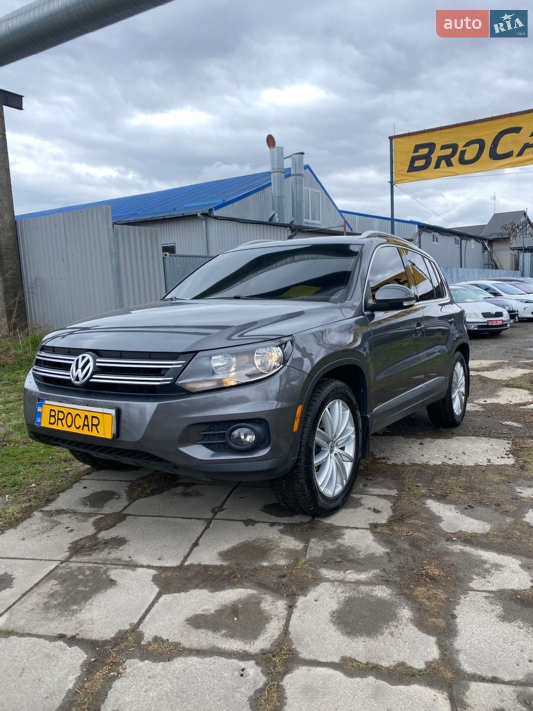 VOLKSWAGEN TIGUAN 2013