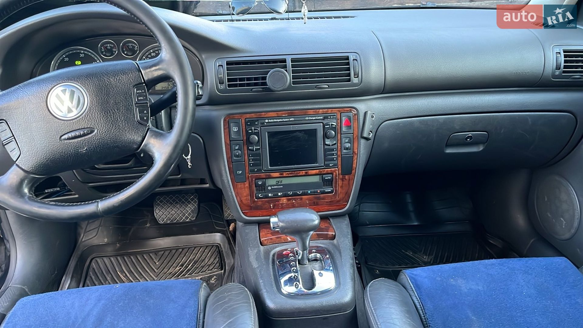 VOLKSWAGEN PASSAT 2004