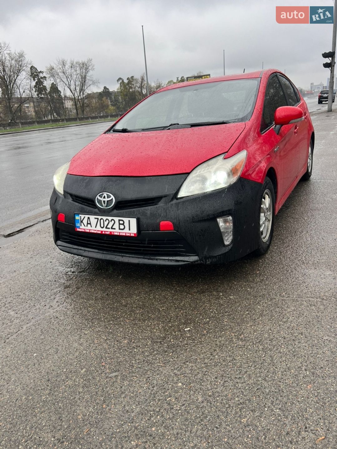 TOYOTA PRIUS 2014