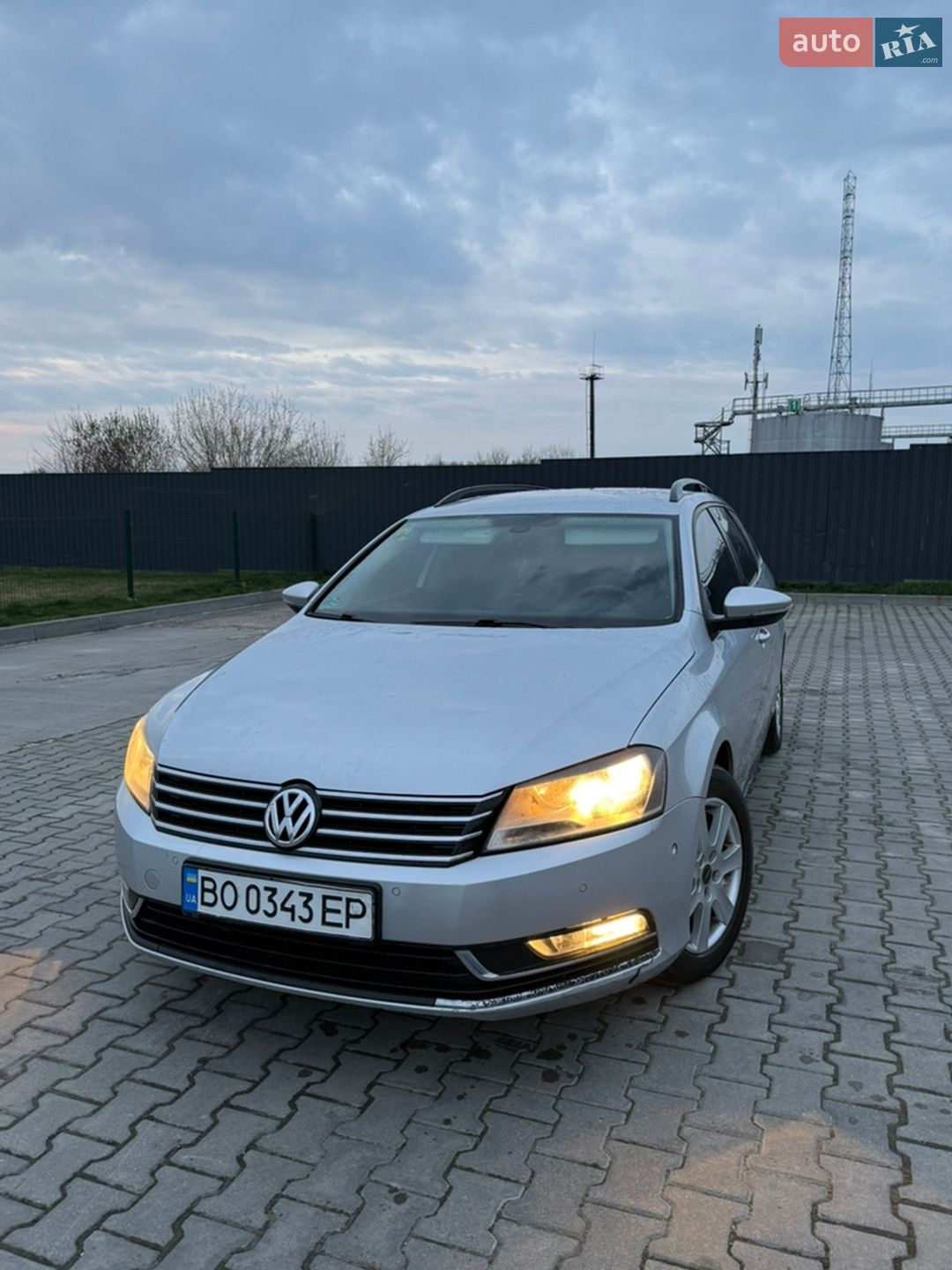 VOLKSWAGEN PASSAT 2010