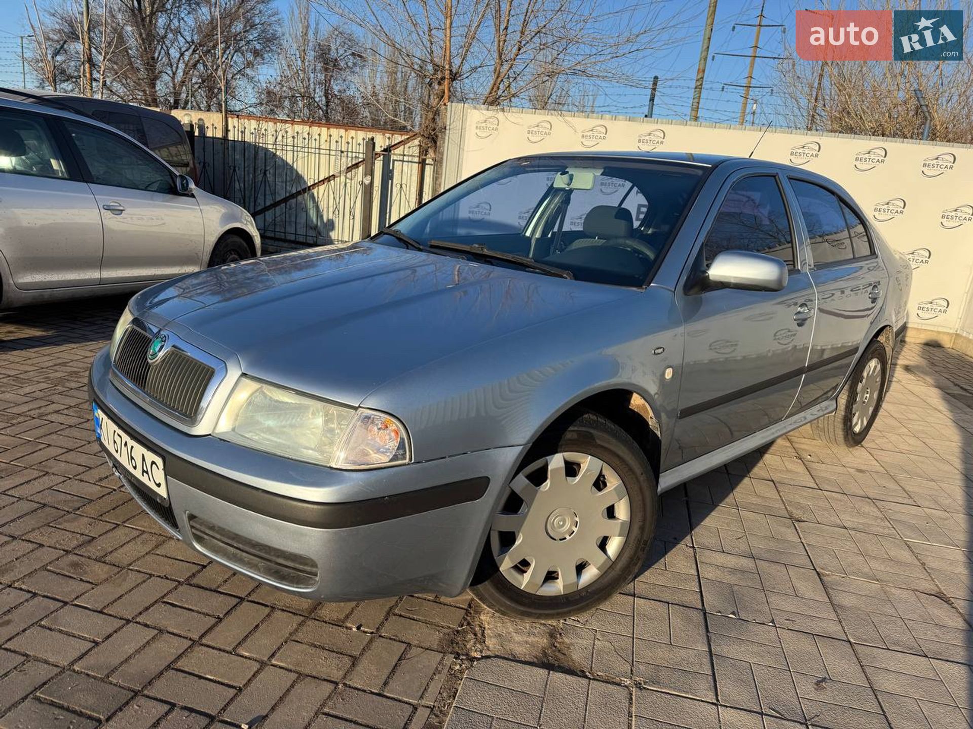 Головне фото звіту автомобіля SKODA OCTAVIA 2004