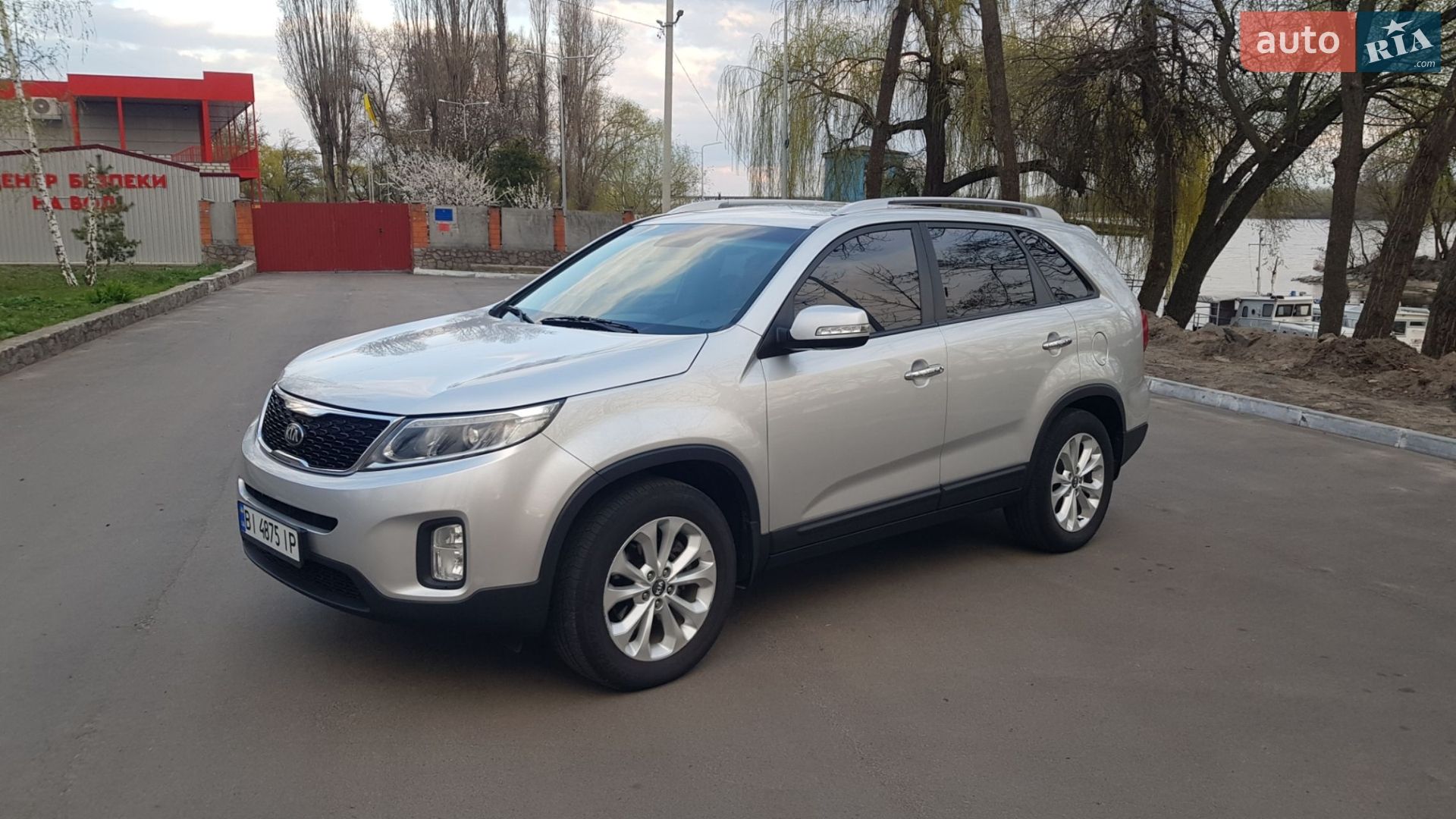 Головне фото звіту автомобіля KIA SORENTO 2013