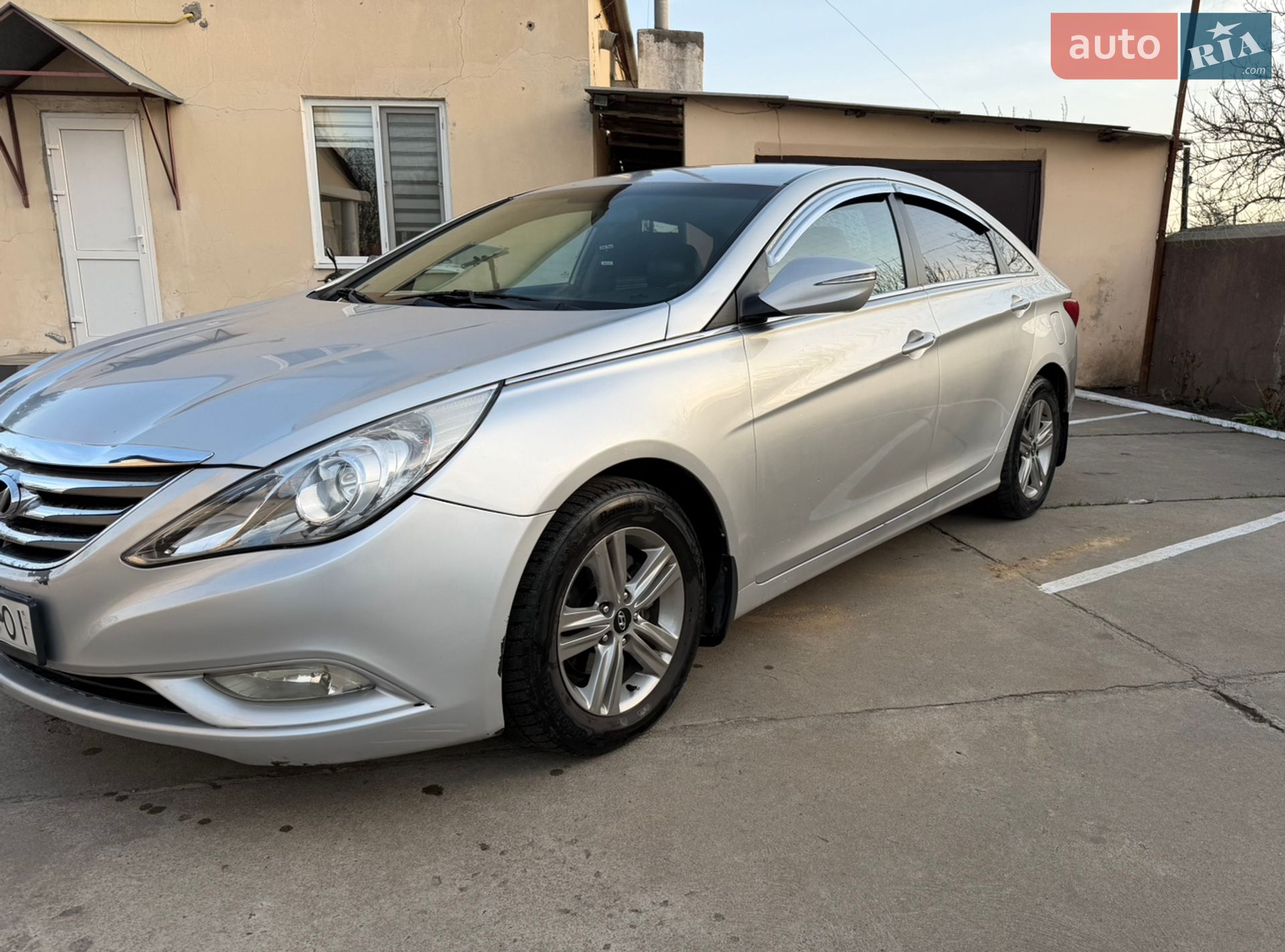 Головне фото звіту автомобіля HYUNDAI SONATA 2013