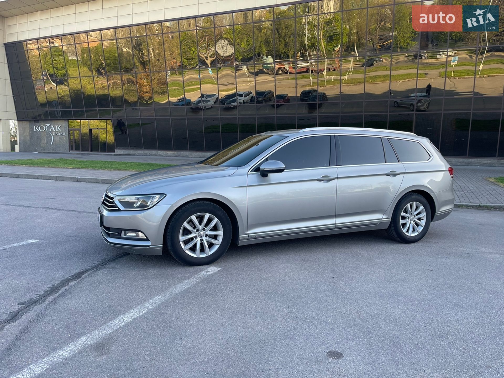 VOLKSWAGEN PASSAT 2016