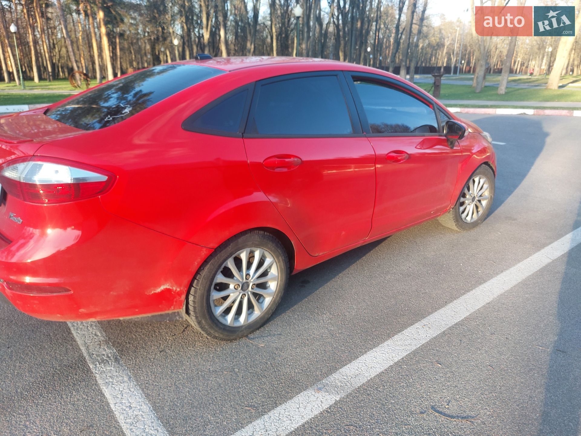 Головне фото звіту автомобіля FORD FIESTA 2013