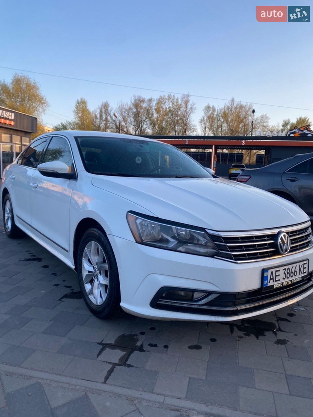 VOLKSWAGEN PASSAT 2016