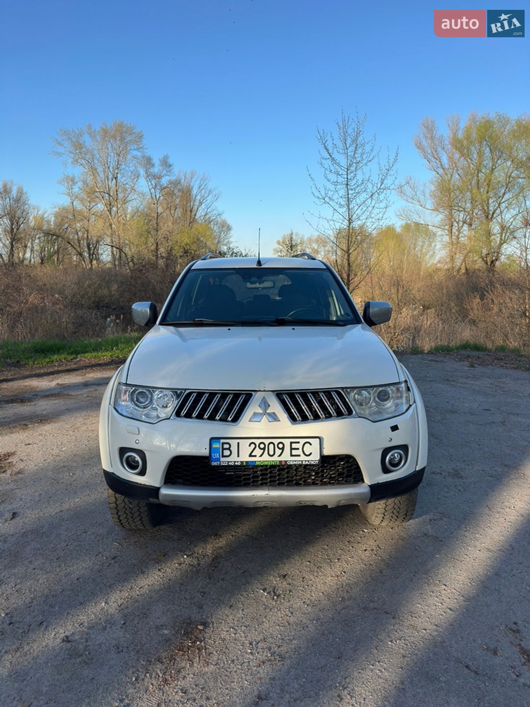 MITSUBISHI PAJERO SPORT 2011