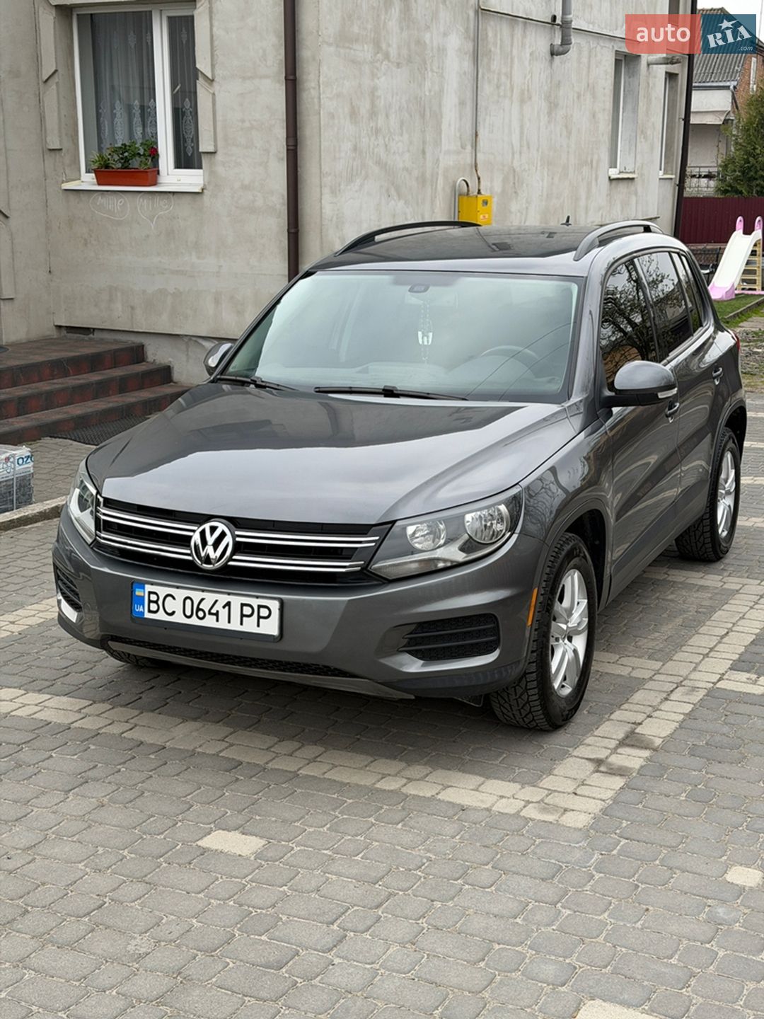 VOLKSWAGEN TIGUAN 2015
