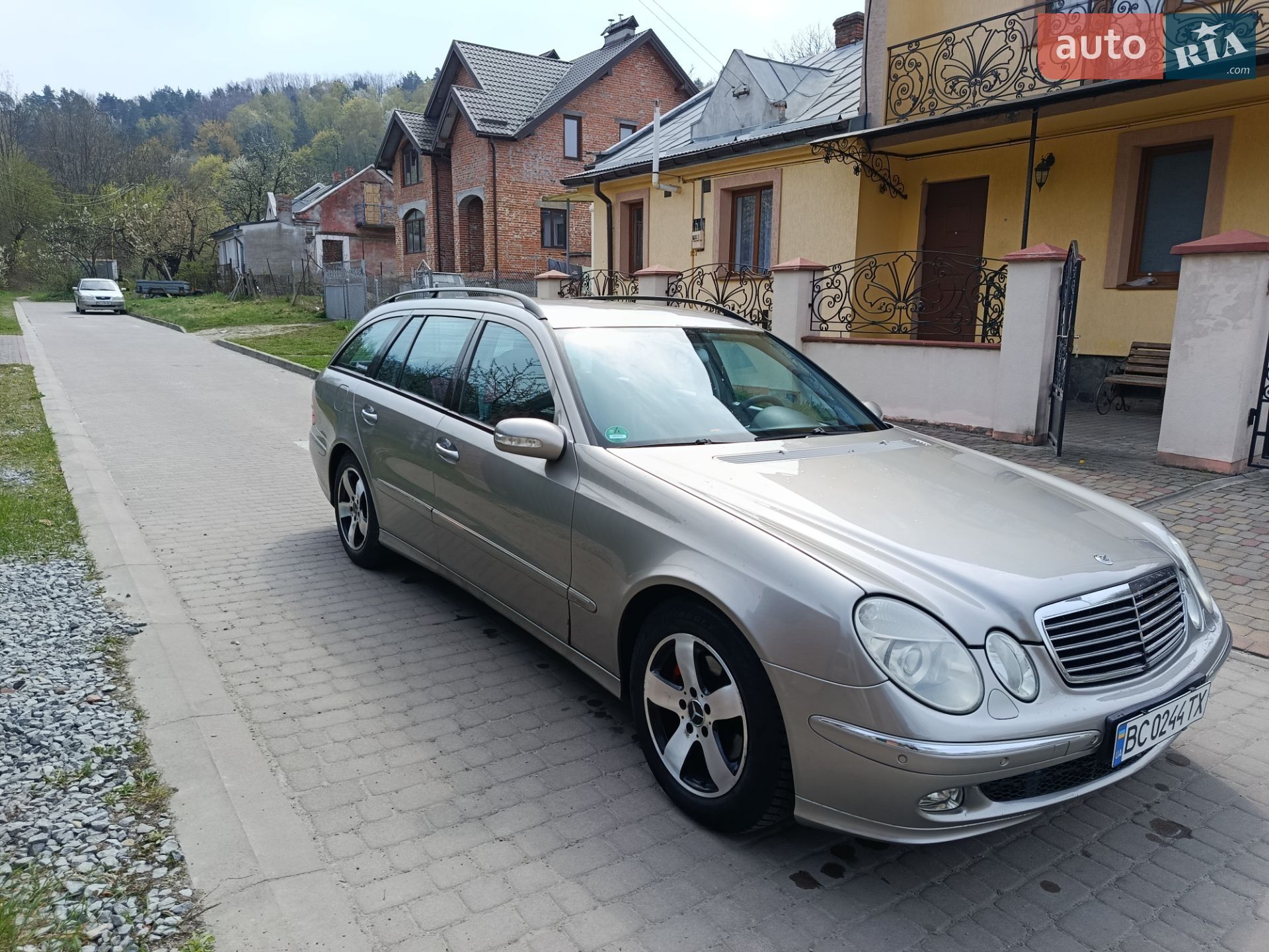 MERCEDES-BENZ E 220 2006