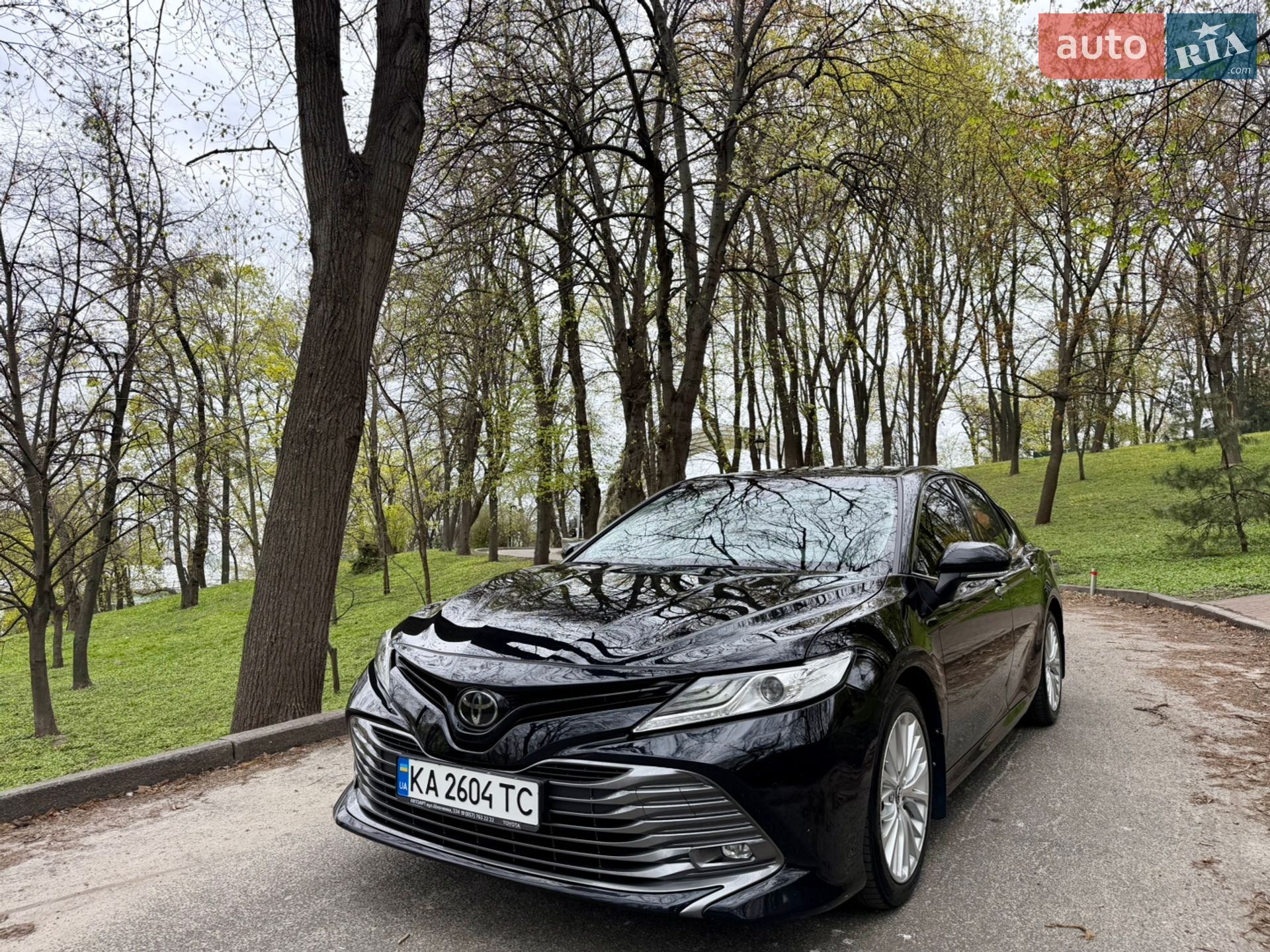 TOYOTA CAMRY