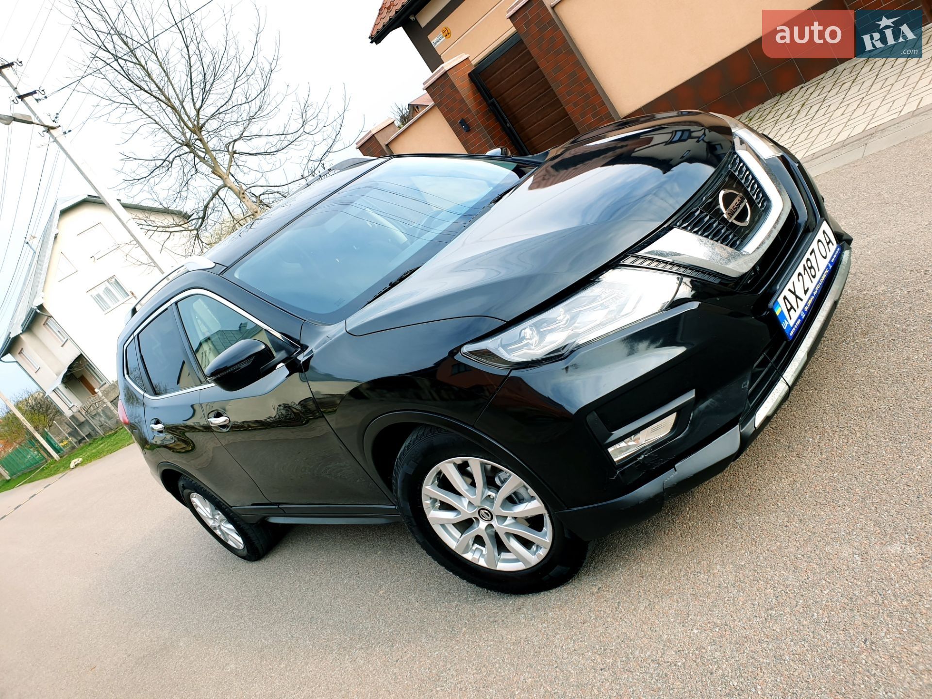 Головне фото звіту автомобіля NISSAN ROGUE 2017