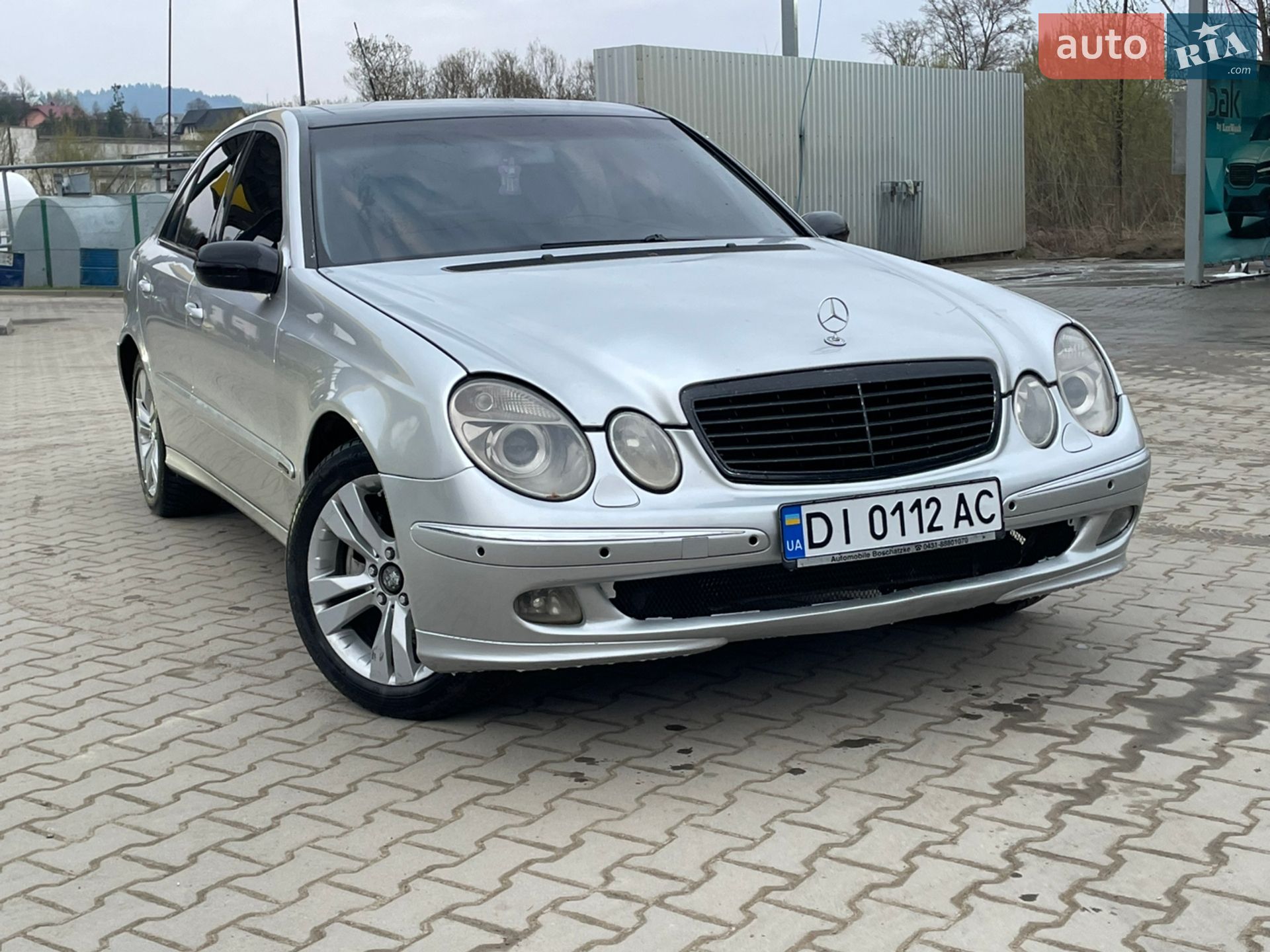 MERCEDES-BENZ E 200 2002