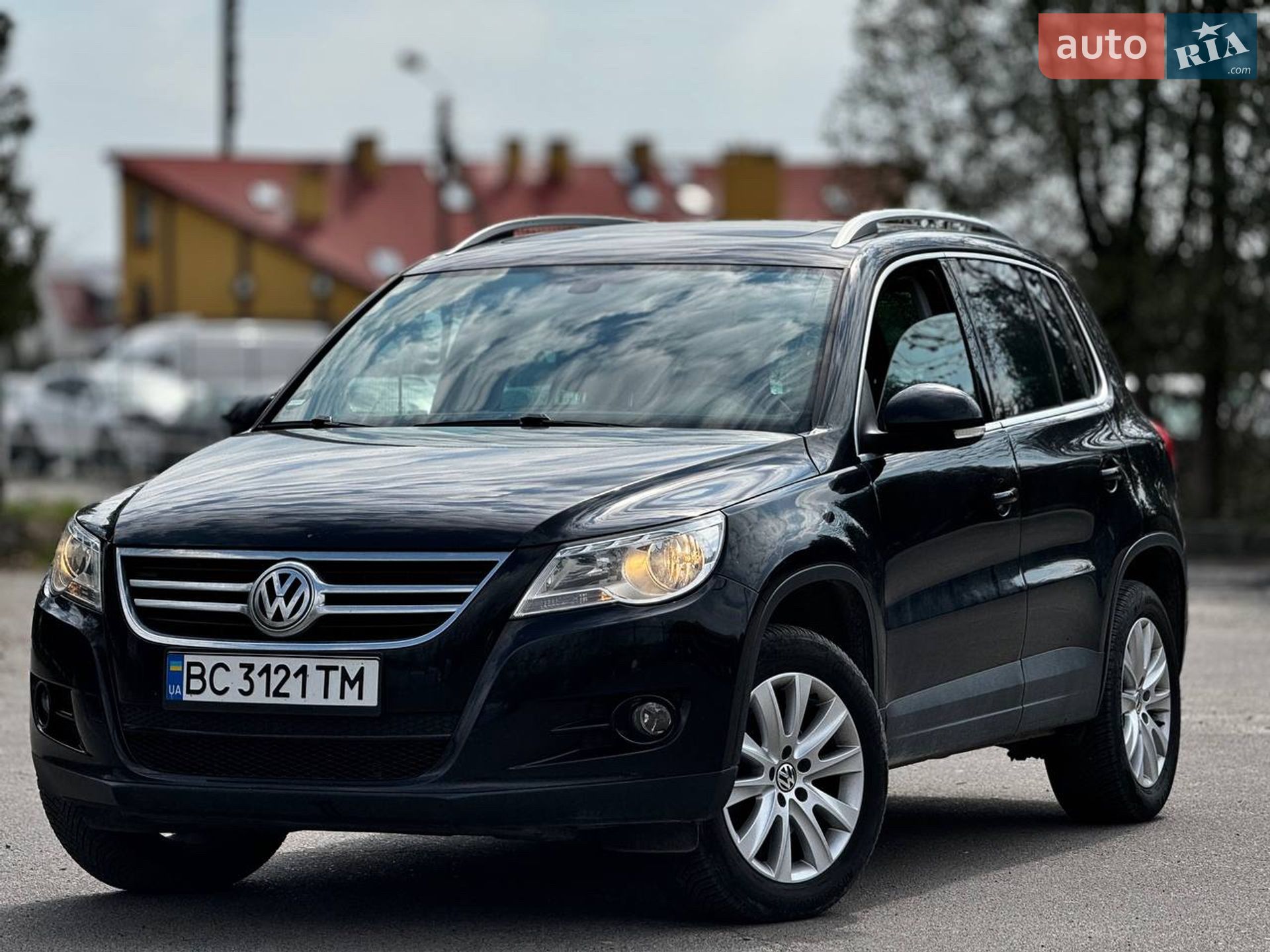 VOLKSWAGEN TIGUAN 2011