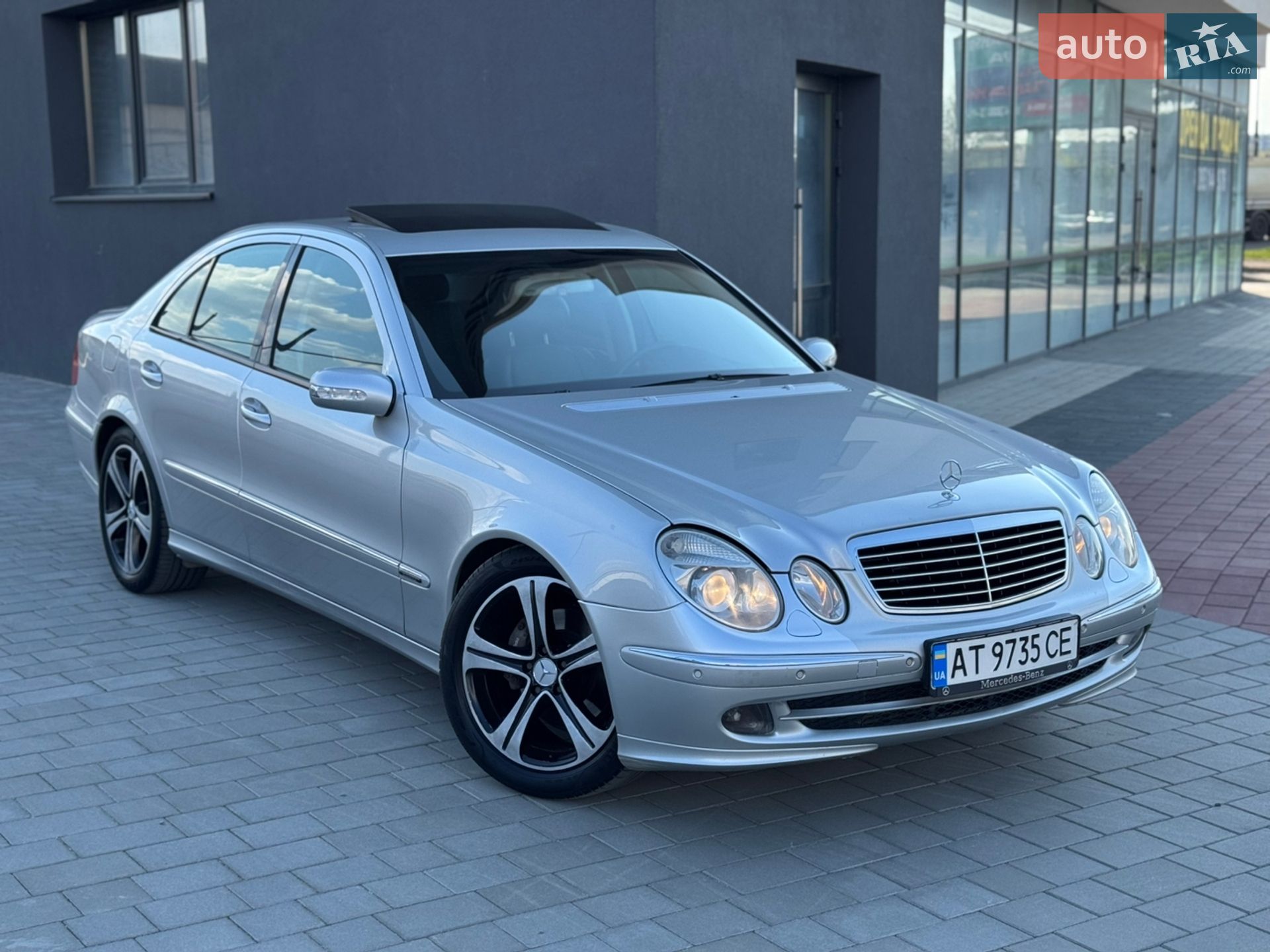 MERCEDES-BENZ E 320 CDI 2003
