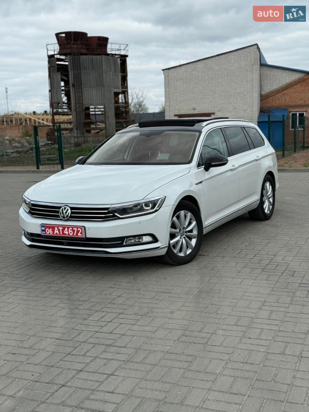 VOLKSWAGEN PASSAT 2015