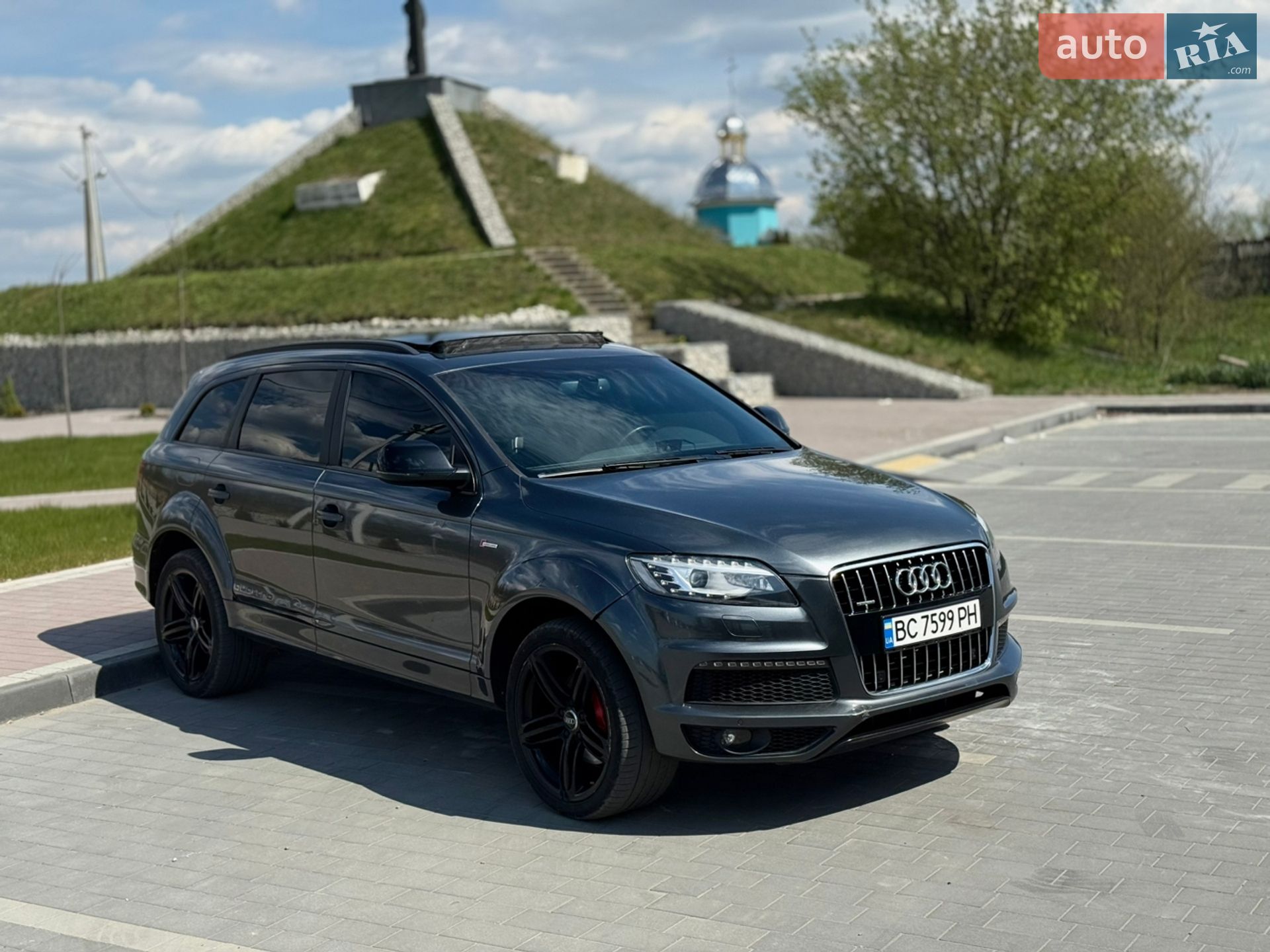 AUDI Q7 2015