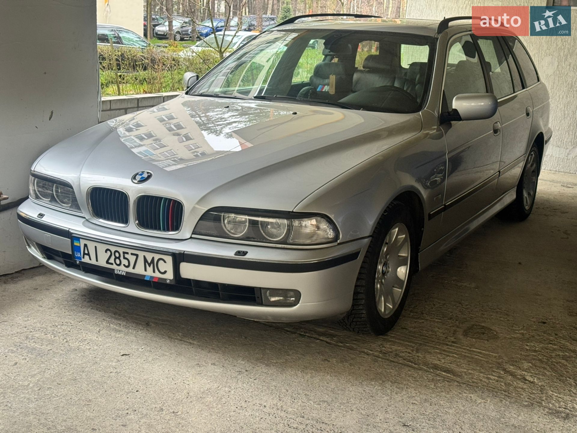 Головне фото звіту автомобіля BMW 325I 1999