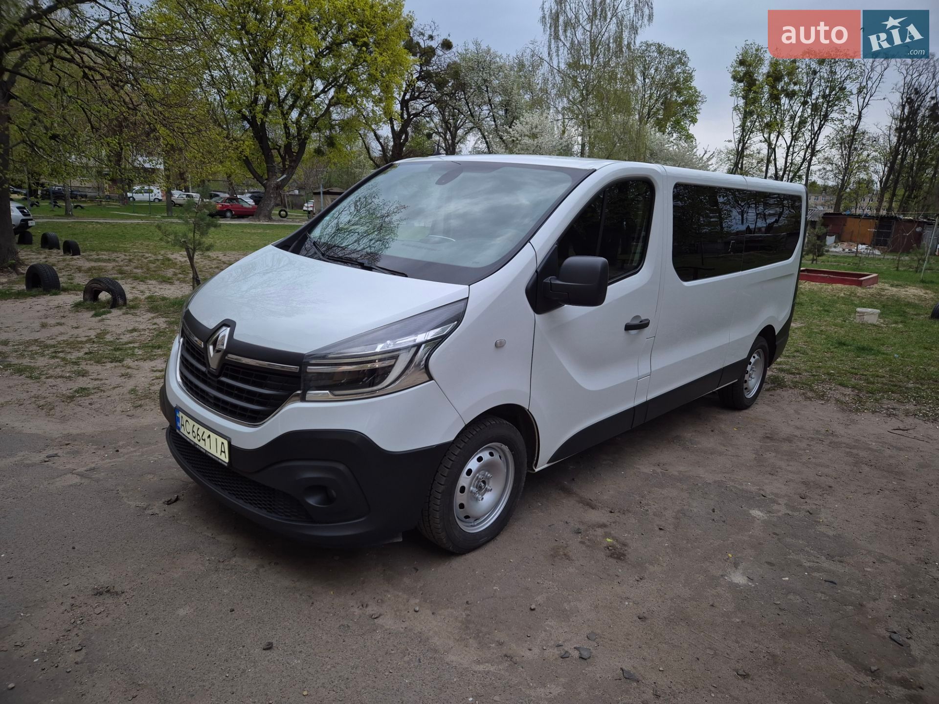 RENAULT TRAFIC 2019