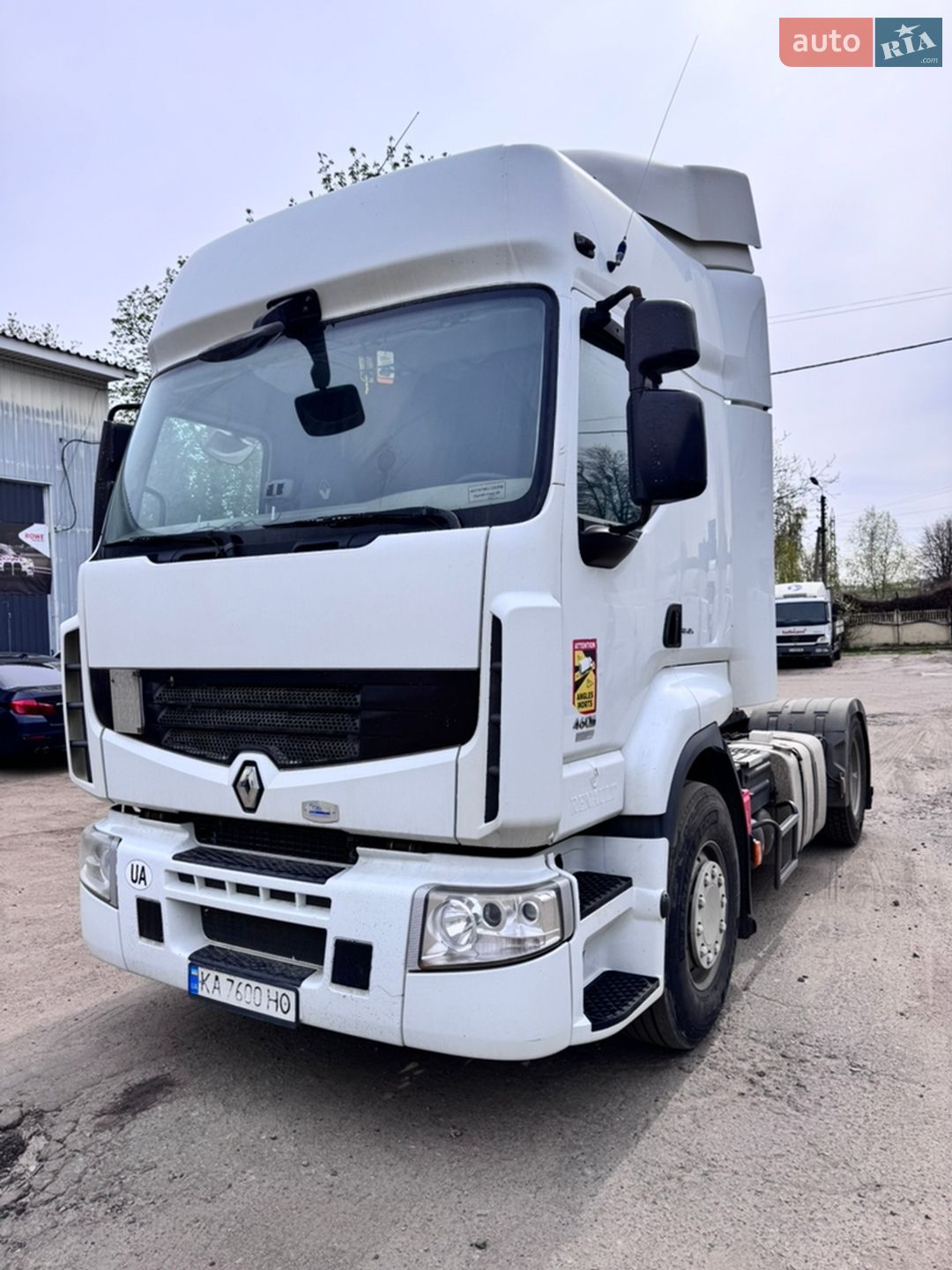 RENAULT PREMIUM 2013