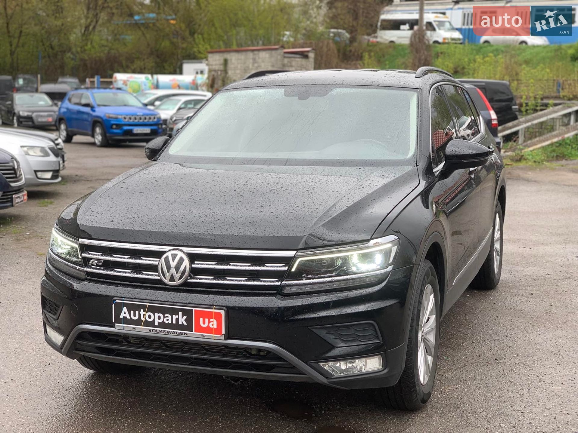 VOLKSWAGEN TIGUAN 2017