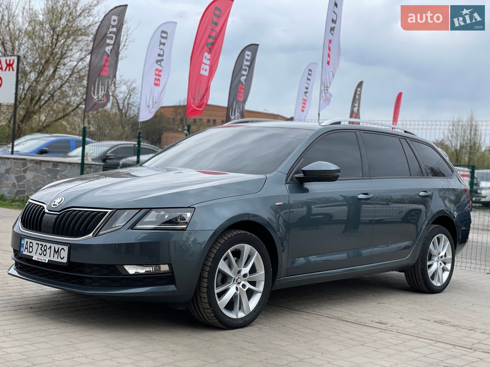 Головне фото звіту автомобіля SKODA OCTAVIA 2019