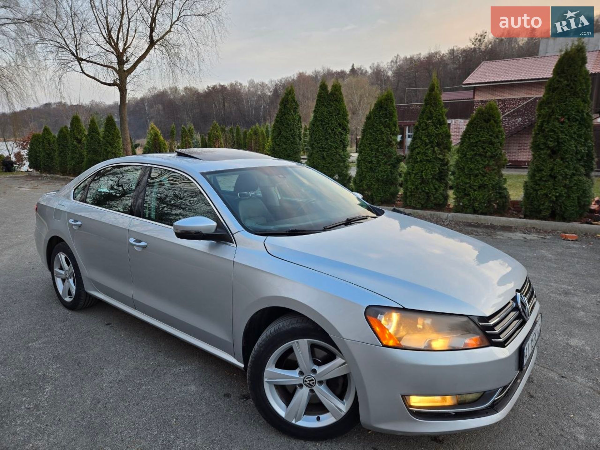 VOLKSWAGEN PASSAT 2012