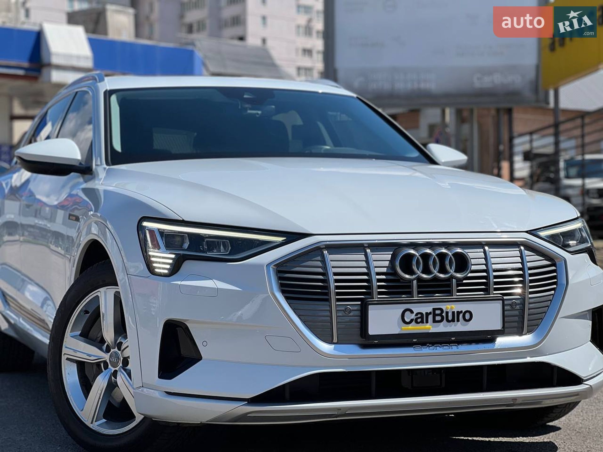 AUDI E-TRON 2019